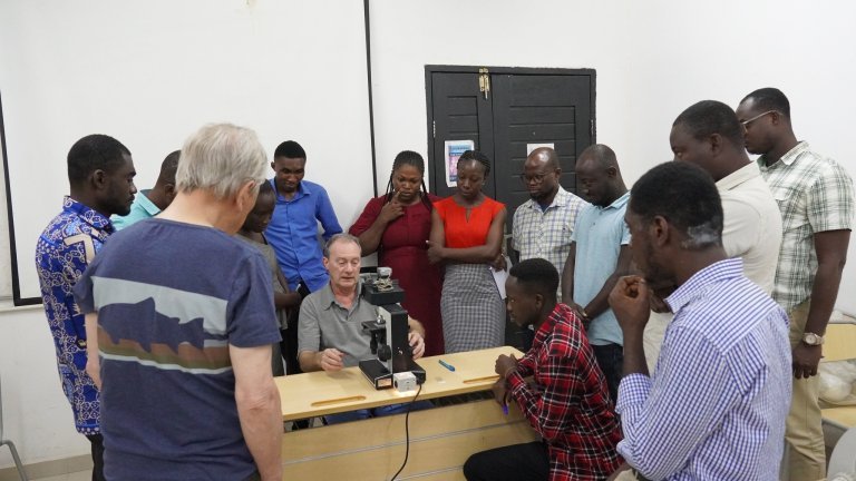 Here, the Norwegian Veterinary Institute contributes to improving the diagnosis of fish diseases in Ghana through histopathology. Photo: Jacob Zornu